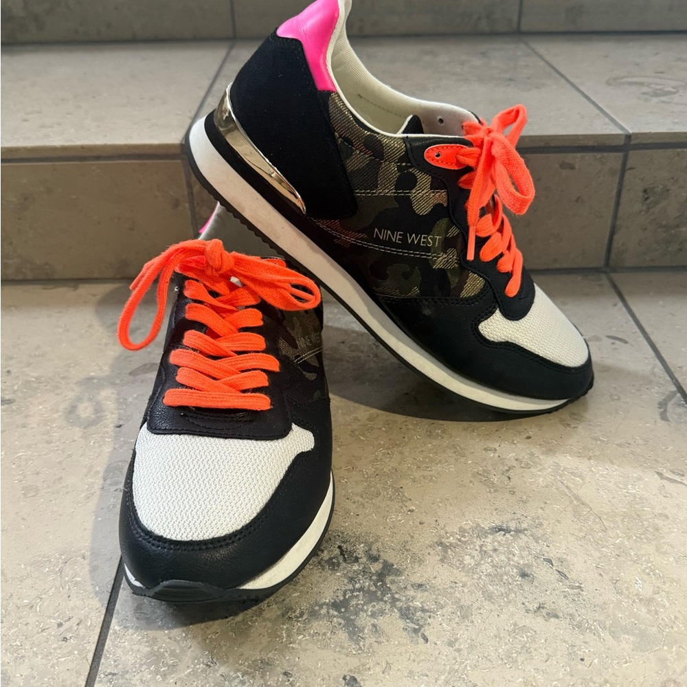Nine West Women's Black and Orange Sneakers